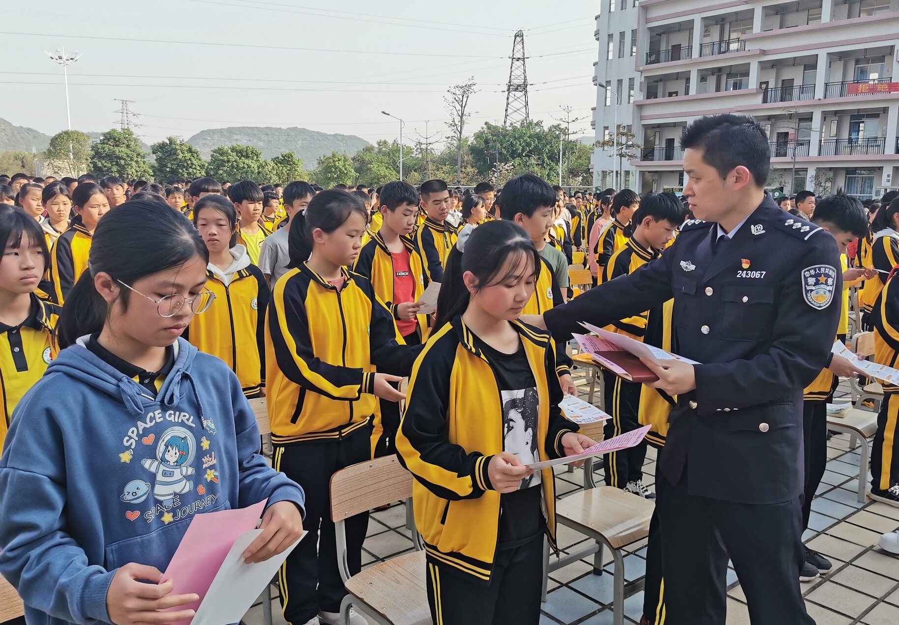 英德市英红云岭中学图片