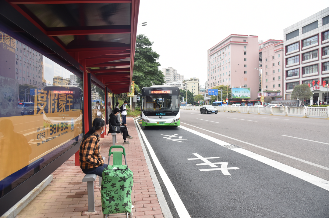 清城改造港湾式公交停靠站44个清远日报清远plus